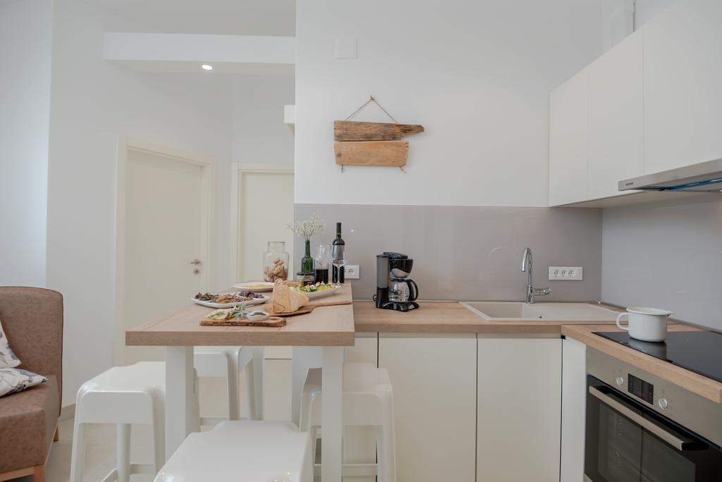 Arka Trogir Apartments - Seget Vranjica Exterior foto