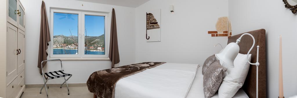 Arka Trogir Apartments - Seget Vranjica Exterior foto